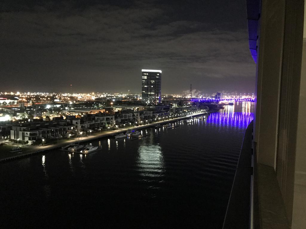 Melbourne Private Apartments - Collins Street Waterfront, Docklands Экстерьер фото